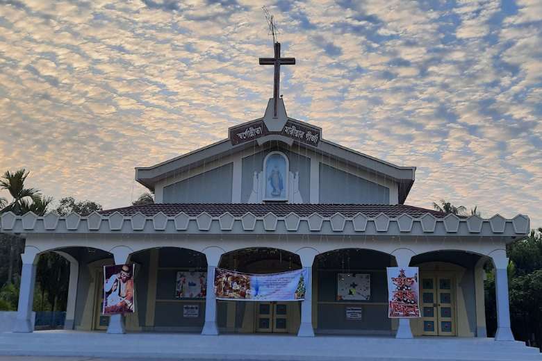 Bangladesh’s churches struggle to serve as Covid-19 rages