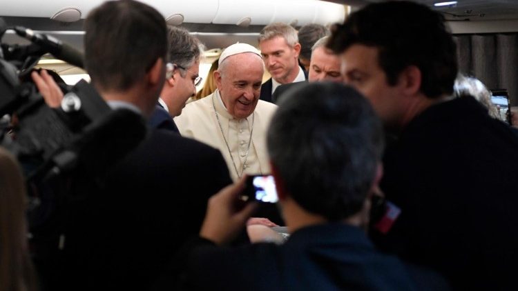 Pope’s Communications Day message: ‘Listening is essential for dialogue’