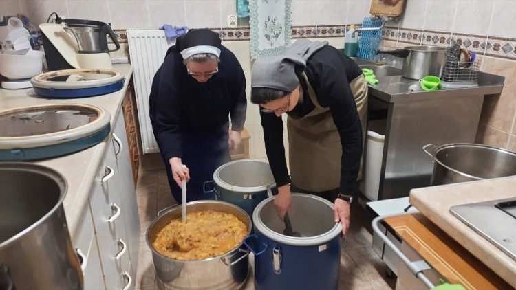 Nuns open doors of over 1,000 convents to Ukrainian refugees