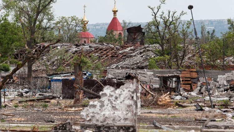 Ukraine war: Churches and cities destroyed