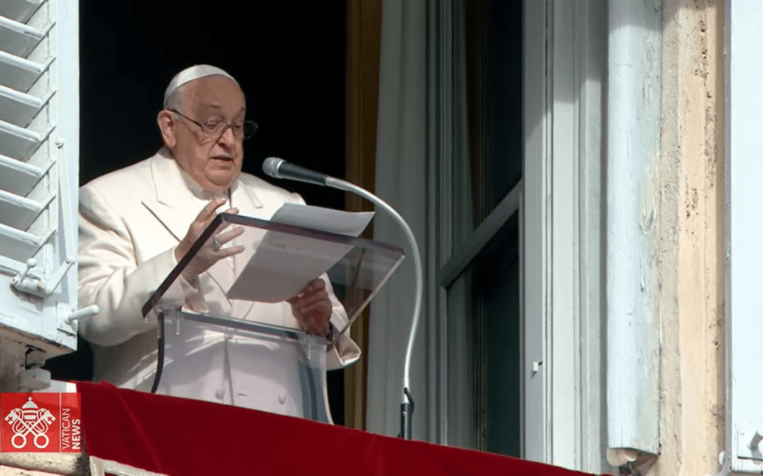 Pope at Angelus on Immaculate Conception: Learn from Mary’s attitudes