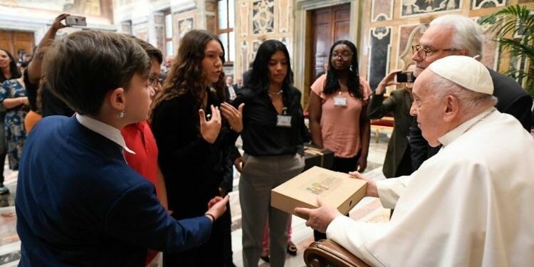 Bapa Suci Fransiskus: ‘Laluan ke arah ketahanan iklim yang dihalang oleh ketamakan jangka pendek’