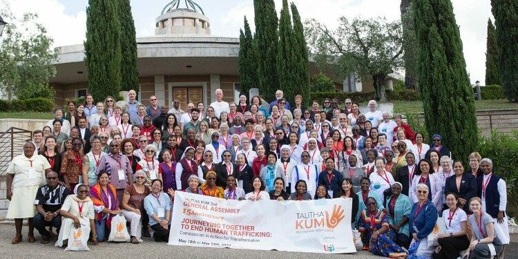 Pope thanks sister-led anti-trafficking network for 15 years of work