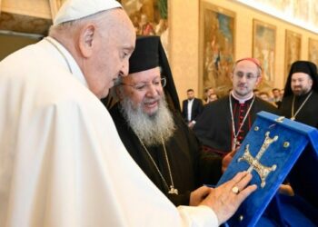 Pope seeks “communion in legitimate diversity” with Church of Greece