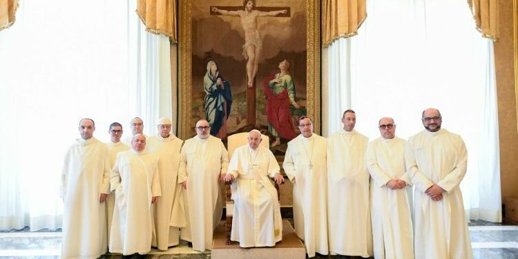 Pope calls monks to be a gift ‘to God’ and ‘of God’