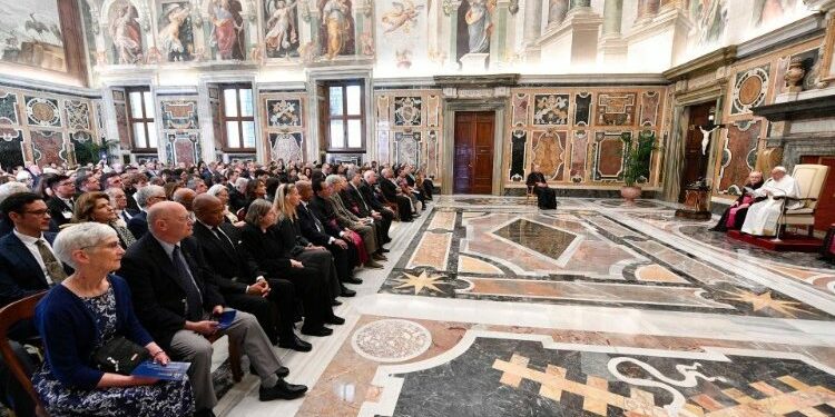 Pope Francis: War is a defeat for humanity and a deception