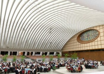 Emphasis on women and accountability in document for second Synod session