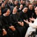 Pope Francis encourages religious to discern and be charitable