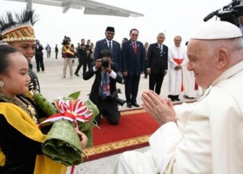 教宗方濟各抵達印尼，開啟第45次國際牧靈訪問行程