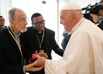 Pope Francis meets Jesuit confrères in Dili