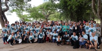 Christmas beach cleaning by KK Interchurches