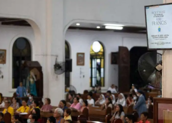 Asian Catholics pray for Pope Francis’ quick recovery