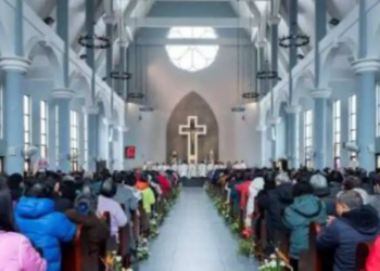 Shanghai Catholics rededicate two churches closed for decades
