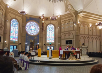 24 HOURS with the LORD