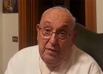 Video mendiang Bapa Suci Fransiskus kepada golongan muda: ‘Belajarlah untuk mendengar orang lain’