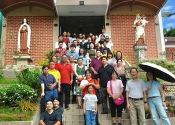 聖心堂與聖母堂心華語新領洗者探訪加爾默羅苦修院