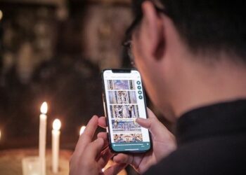 Tens of thousands make Marian pilgrimage in Vietnam