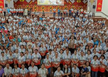 “Tuhan menebus dunia kita”