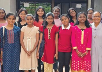 A “Girls-Day Out” with a Canossian nun