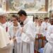 Pope: Altar servers help lead faithful into sacred Mystery of Mass