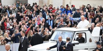 Pope at Audience: The Resurrection is the remedy to sadness