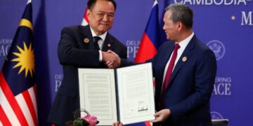 Southeast Asian leaders sign ceasefire between Thailand and Cambodia