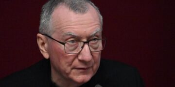 Cardinal Parolin: Protect the dignity of children in the age of AI