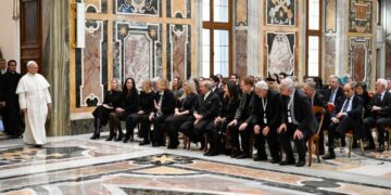 Bapa Suci Leo XIV: Kanak-kanak dan remaja terdedah kepada manipulasi AI