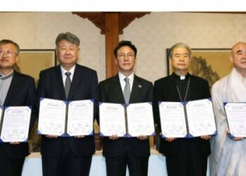 Agreement between state and religions to prevent the social scourge of suicide