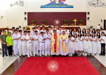 黃士交總主教前往聖心座堂牧靈拜訪及施放堅振聖事