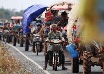 Pope prays for an end to clashes along Thai-Cambodian border