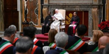 Pope Leo: Gambling ruins families