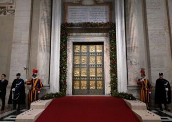 Jubilee: The rite for the closing of the Holy Door at St Peter’s Basilica