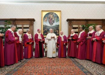 Pope to Roman Rota: Justice and charity find harmony in mystery of God