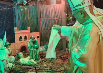 Bishop Julius Dusin Gitom Leads Christmas Eve Mass Reflection on the Manger of Life