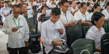 Katekis pembimbing, membentuk komuniti beriman