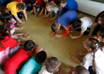 Global aid experts strengthen outreach and advocacy efforts assisting children