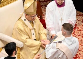 Pope to Spanish priests: ‘Be holy and configure yourselves to Christ’