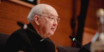 Kardinal Farrell: Gereja Tempatan mesti membantu umat awam dengan pembentukan asas