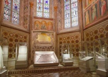 Remains of St Francis to be visible for veneration in Assisi