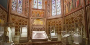Remains of St Francis to be visible for veneration in Assisi