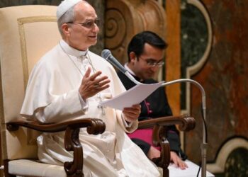 Bapa Suci: Maklumat tidak boleh menjadi propaganda, terutama di tengah  perang