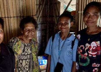 Papuan women carry mercy to remote homes