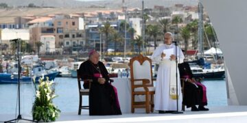 Pope Leo in Gran Canaria: ‘Human dignity has no passport’