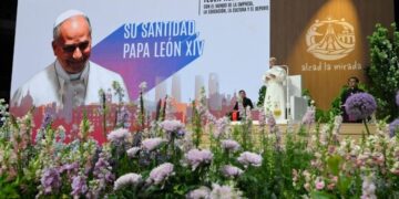 Pope in Madrid: Weaving networks to safeguard the soul of society