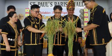 Kaamatan peringkat Paroki St Paul Dontozidon meriah