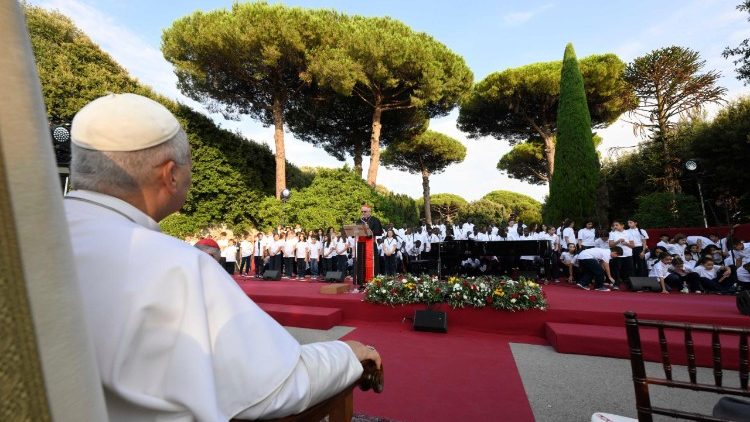 Pope: Like a stream leading to its source, music leads us to God