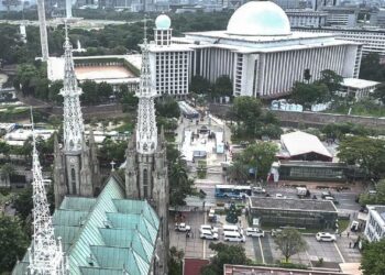 Pope to Asia’s Church: Be builders of communion