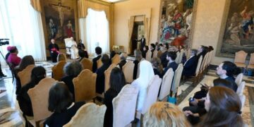 Pope: Church must help broken families heal from drug abuse