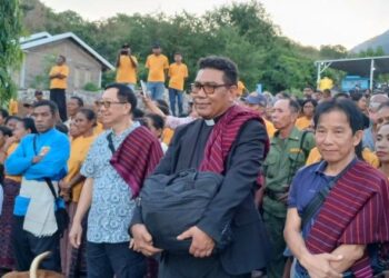 Two relics from Saint Peter’s Basilica arrive in East Flores, Indonesia